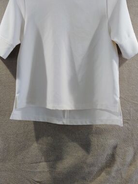 Women’s Short Sleeve White Layered Hem Top